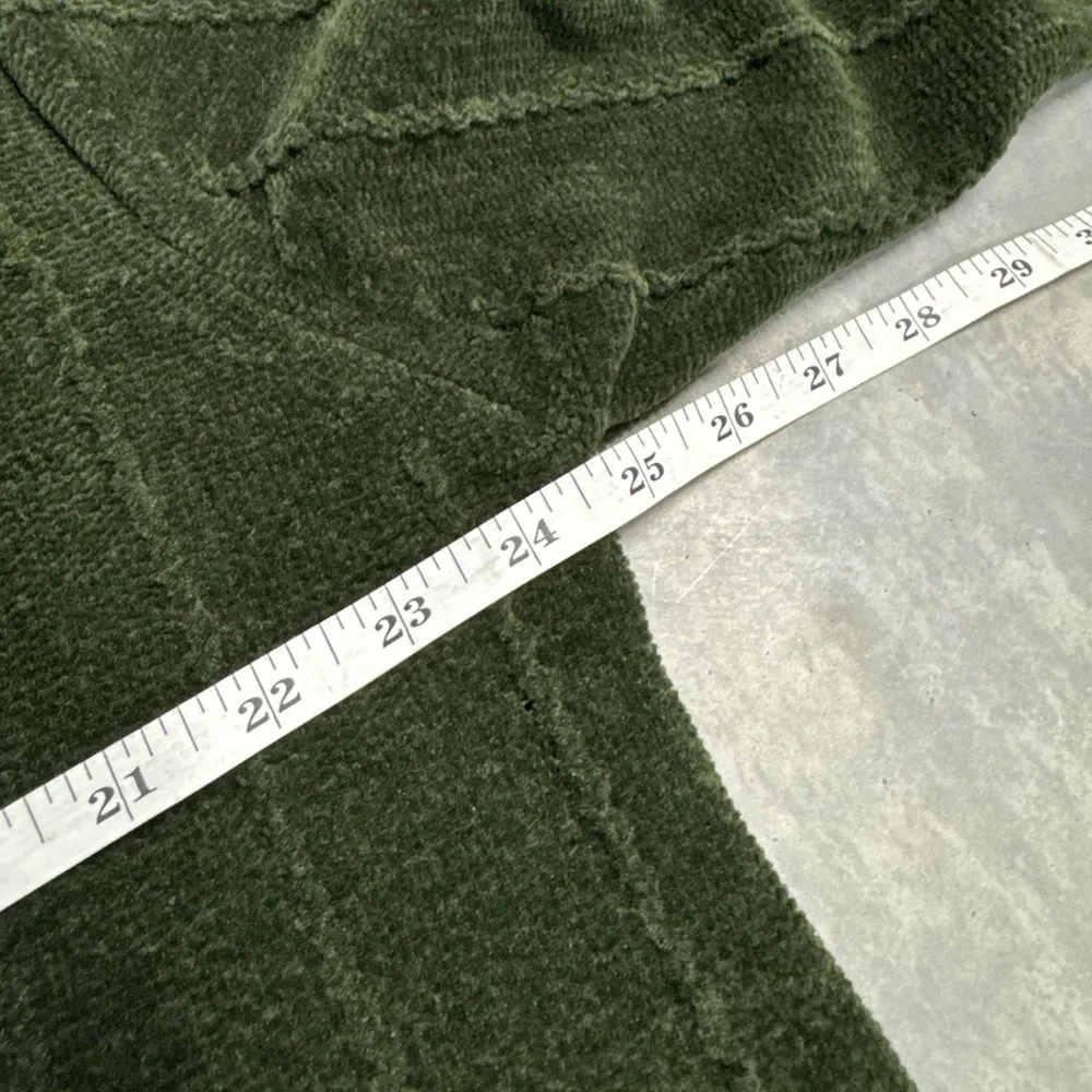 Pioneer V-Neck Sweater in Dark Green - Picture 4 of 5